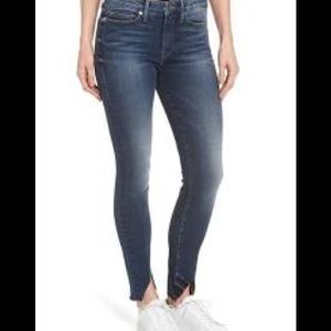 Good American Jeans NWOT TriangleSplit SkinnyJeans